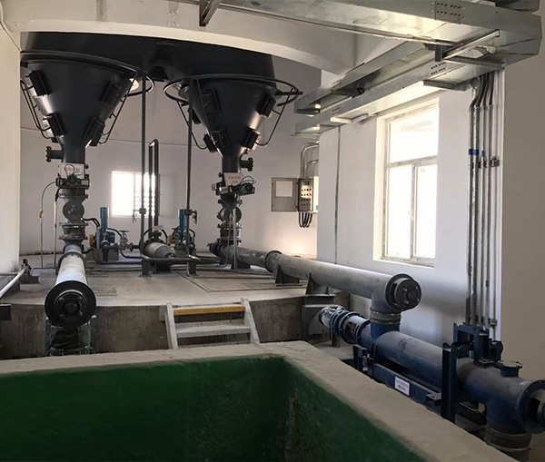 石灰石粉倉配套設備案例